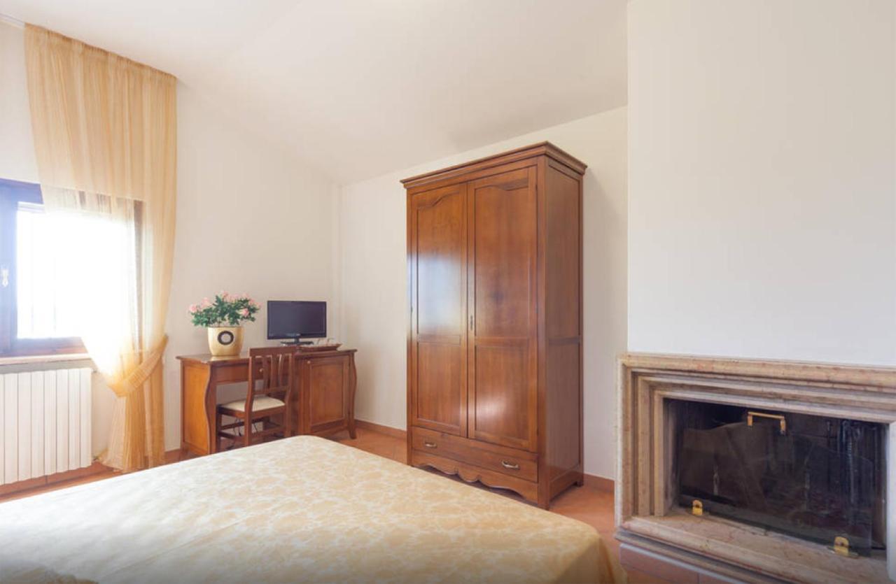 Cascina Tabachera X10 Country House Sirmione Garda Lake Pozzolengo Chambre photo