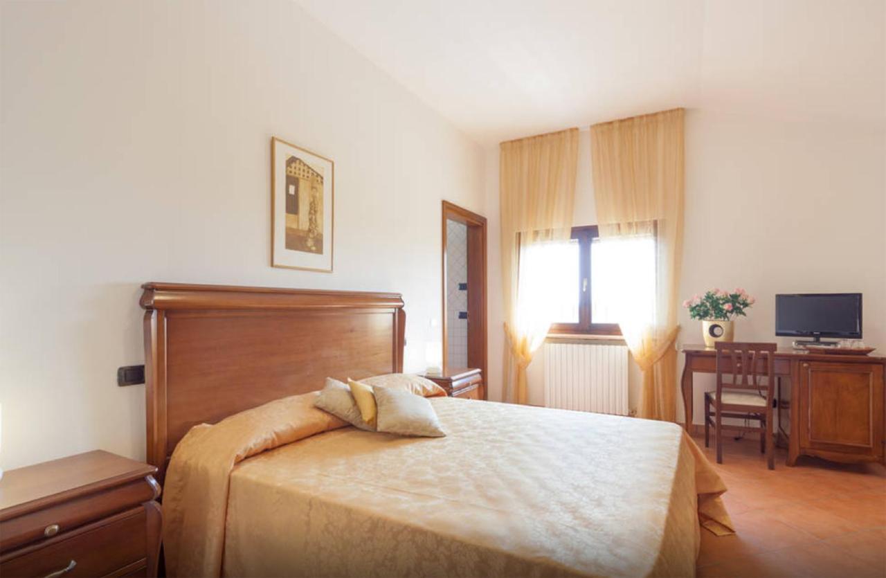 Cascina Tabachera X10 Country House Sirmione Garda Lake Pozzolengo Chambre photo
